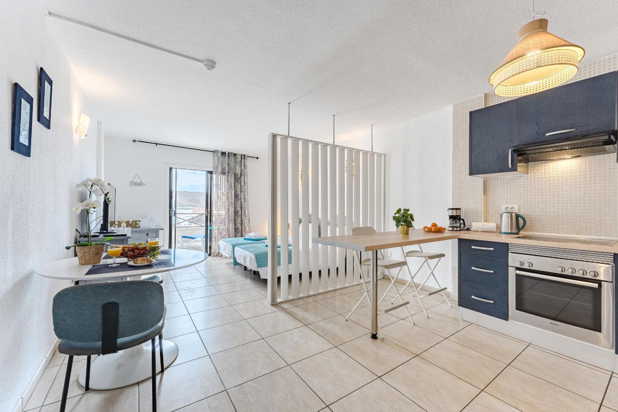 Blue Cristianos By Welcome Tenerife Los Cristianos  Exterior photo